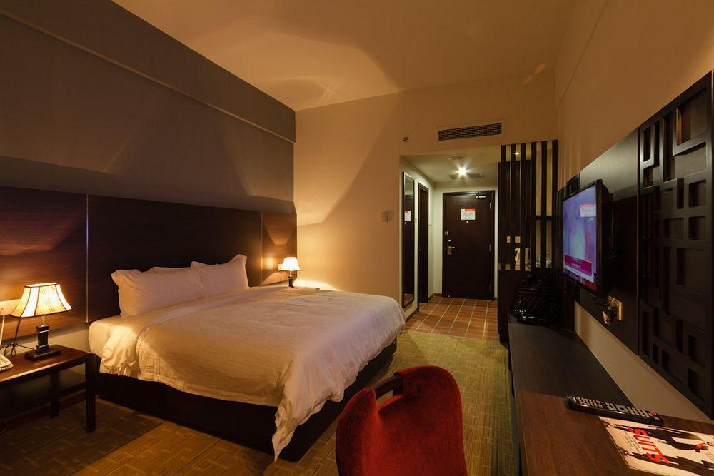 Swan Garden 4*