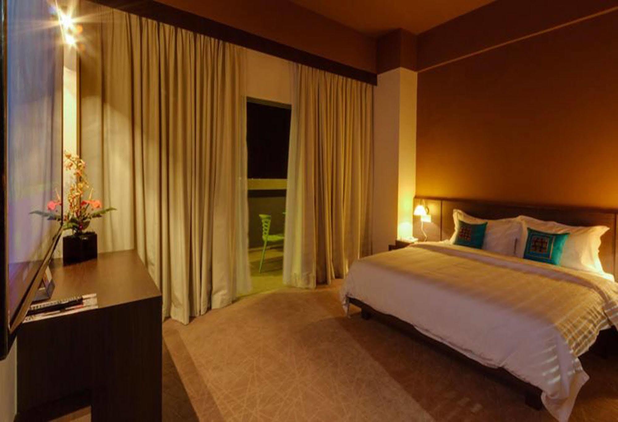 Hotel Swan Garden 4*